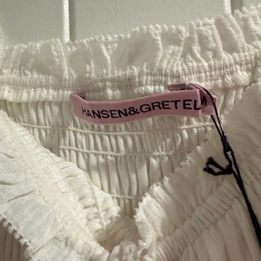 Hansen & Gretal Ivory Smocked Peplum Puff Sleeve Top - Picture 3 of 4